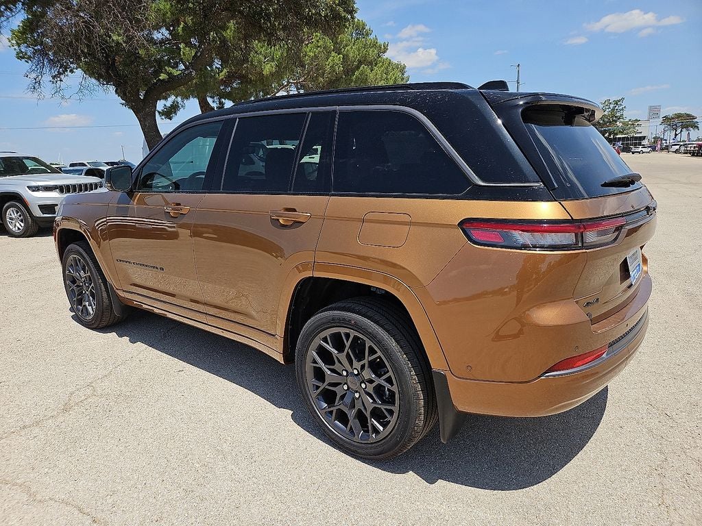 2026 Jeep Grand Cherokee Summit