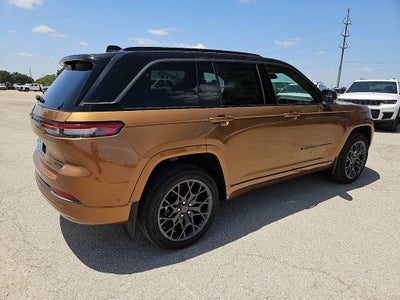 2026 Jeep Grand Cherokee Summit