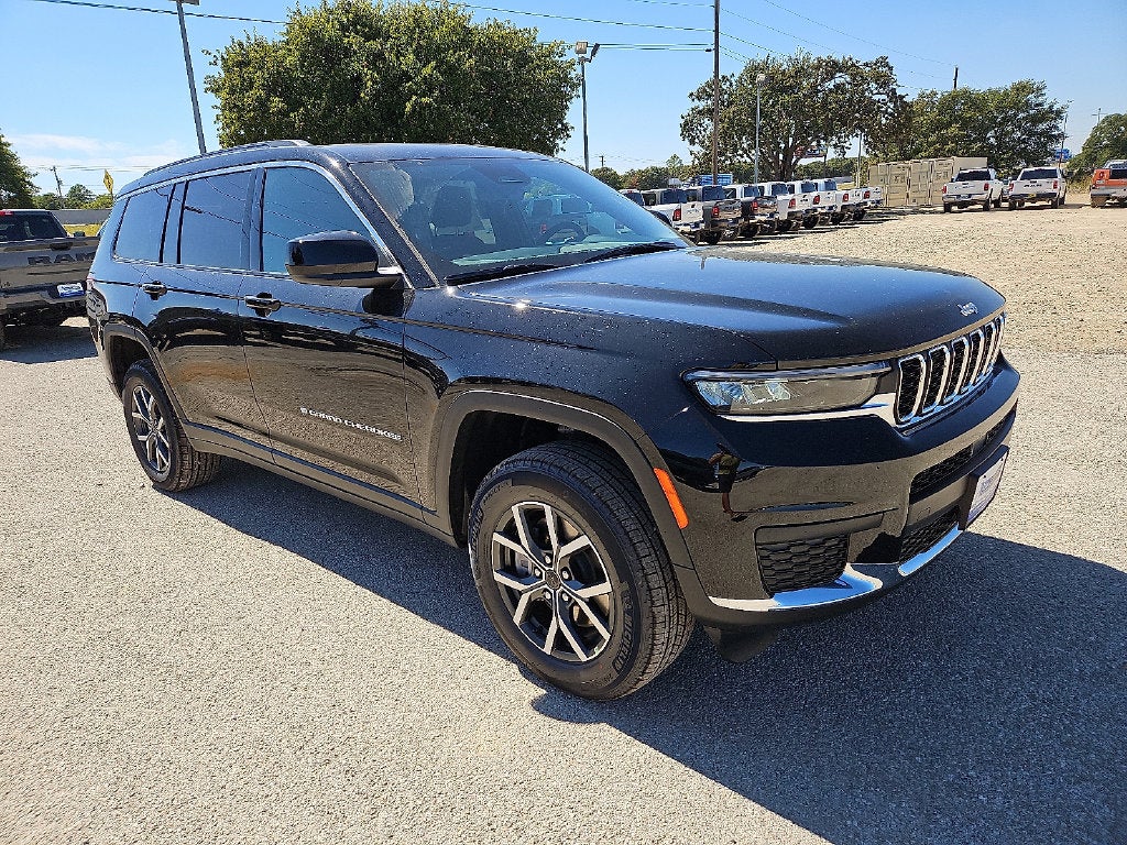 2027 Jeep Grand Cherokee GRAND CHEROKEE L LAREDO X 4X4