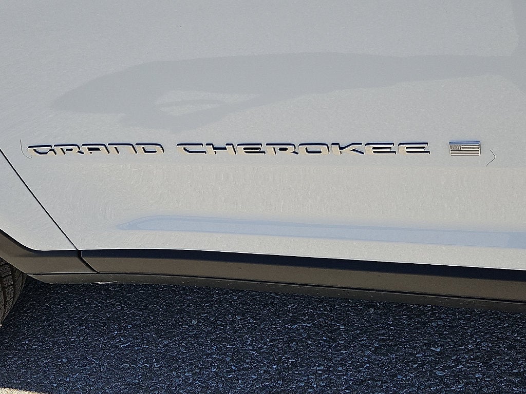2027 Jeep Grand Cherokee GRAND CHEROKEE L LAREDO X 4X4