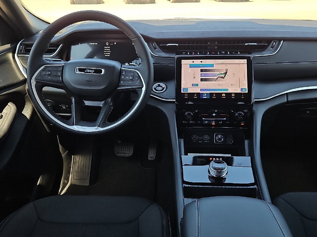 2027 Jeep Grand Cherokee GRAND CHEROKEE L LAREDO X 4X4
