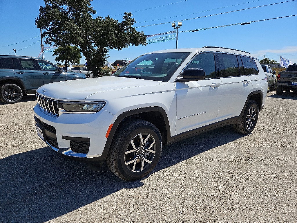 2027 Jeep Grand Cherokee GRAND CHEROKEE L LAREDO X 4X4