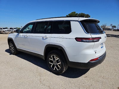 2027 Jeep Grand Cherokee GRAND CHEROKEE L LAREDO X 4X4