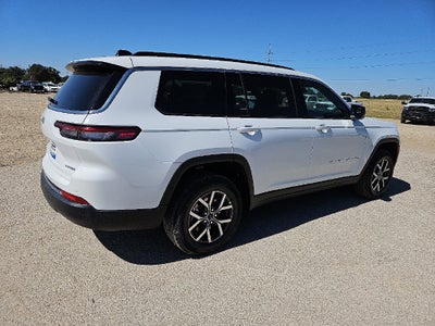2027 Jeep Grand Cherokee GRAND CHEROKEE L LAREDO X 4X4