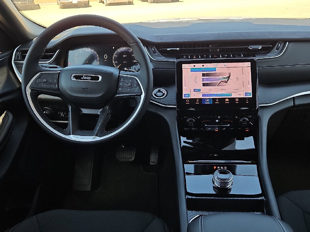 2027 Jeep Grand Cherokee GRAND CHEROKEE L LAREDO X 4X4