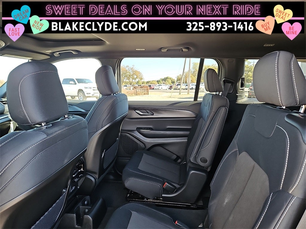 2025 Jeep Grand Cherokee L Laredo