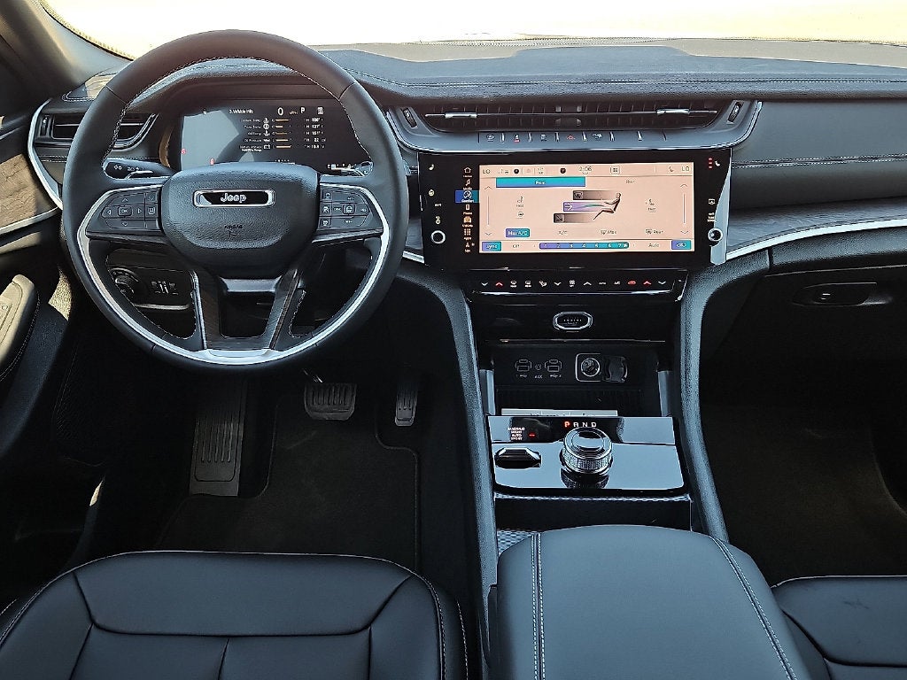 2027 Jeep Grand Cherokee GRAND CHEROKEE L LIMITED 4X4