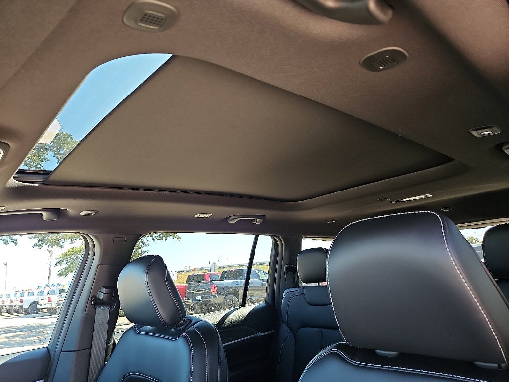 2027 Jeep Grand Cherokee GRAND CHEROKEE L LIMITED 4X4