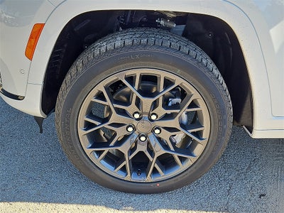 2025 Jeep Grand Cherokee L Summit