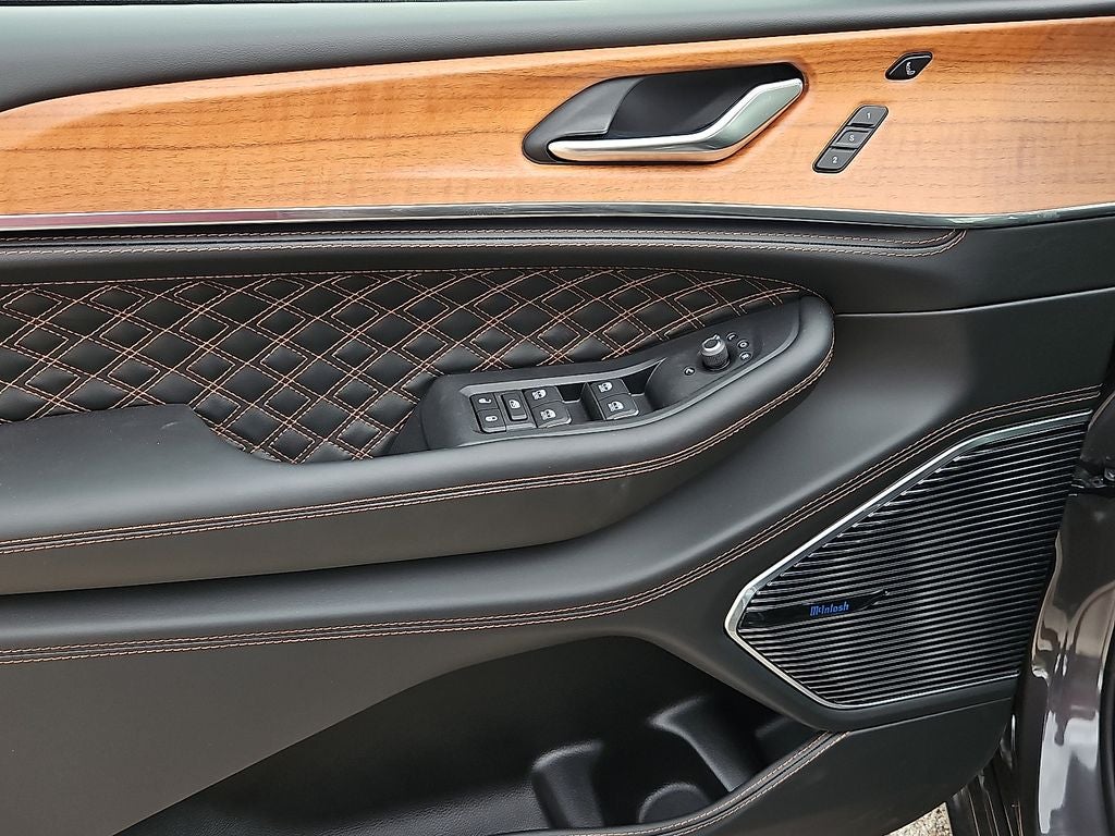 2026 Jeep Grand Cherokee L Summit