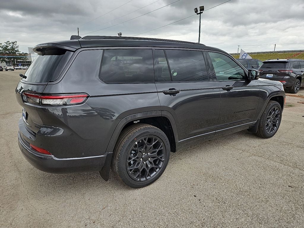 2026 Jeep Grand Cherokee L Summit