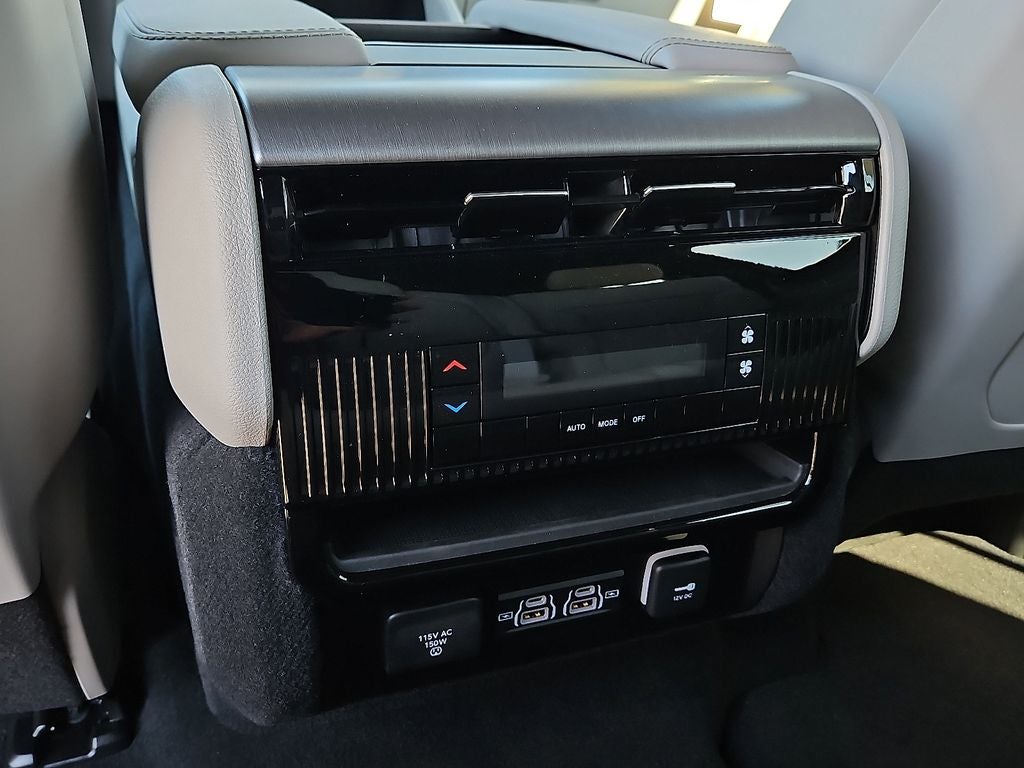 2026 Jeep Grand Wagoneer L 4x4