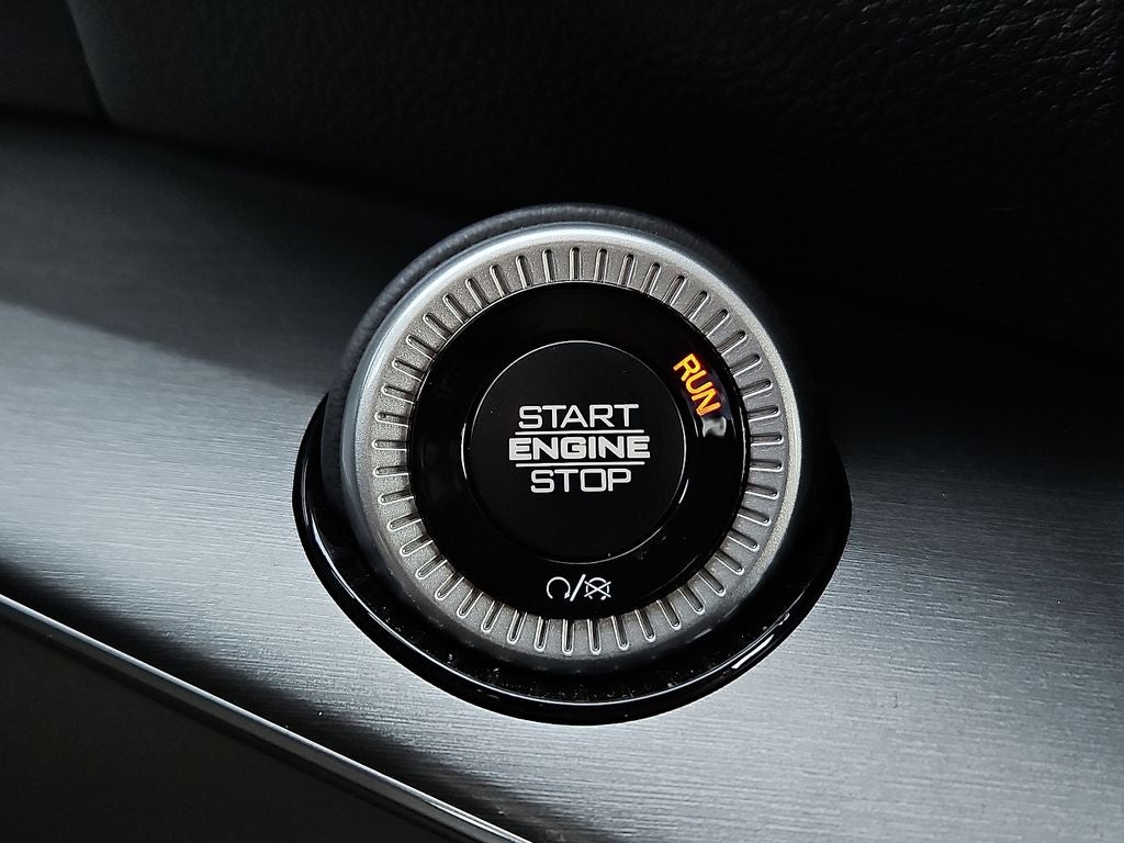 2026 Jeep Grand Wagoneer L 4x4