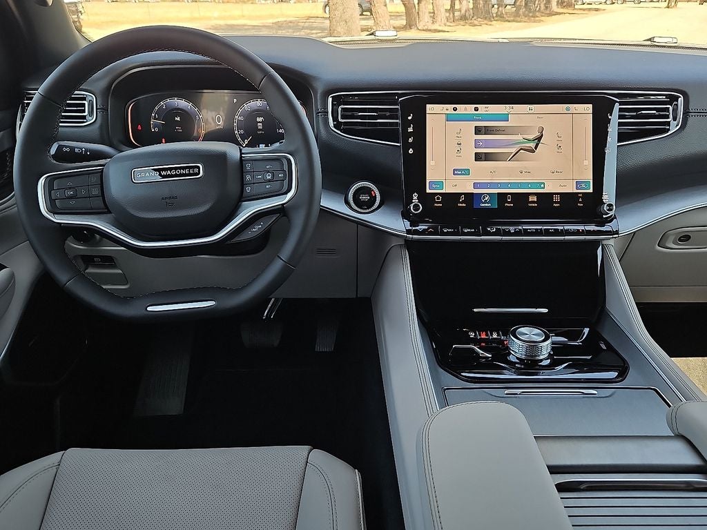 2026 Jeep Grand Wagoneer L 4x4