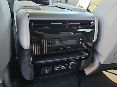 2026 Jeep Grand Wagoneer L 4x4