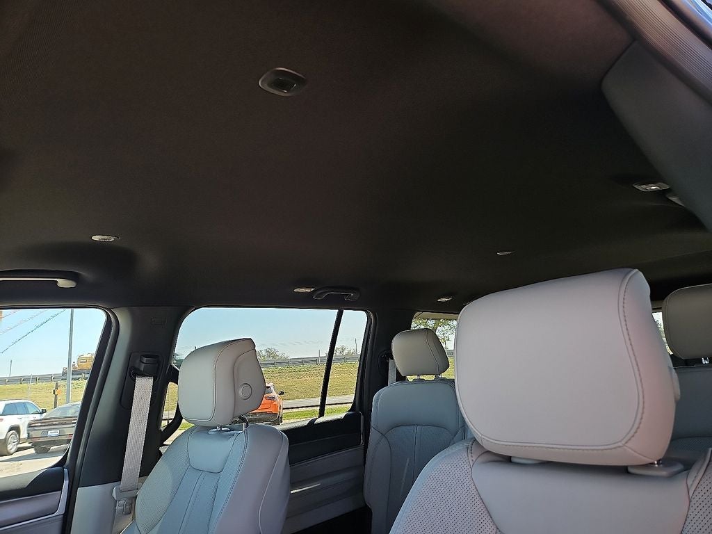 2026 Jeep Grand Wagoneer L 4x4