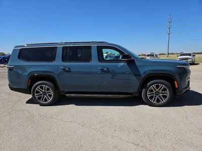 2026 Jeep Grand Wagoneer L 4x4