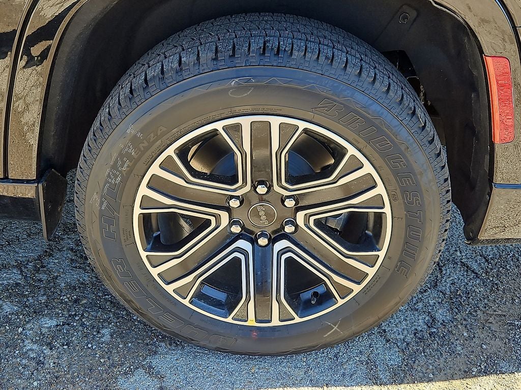 2026 Jeep Grand Wagoneer L 4x4