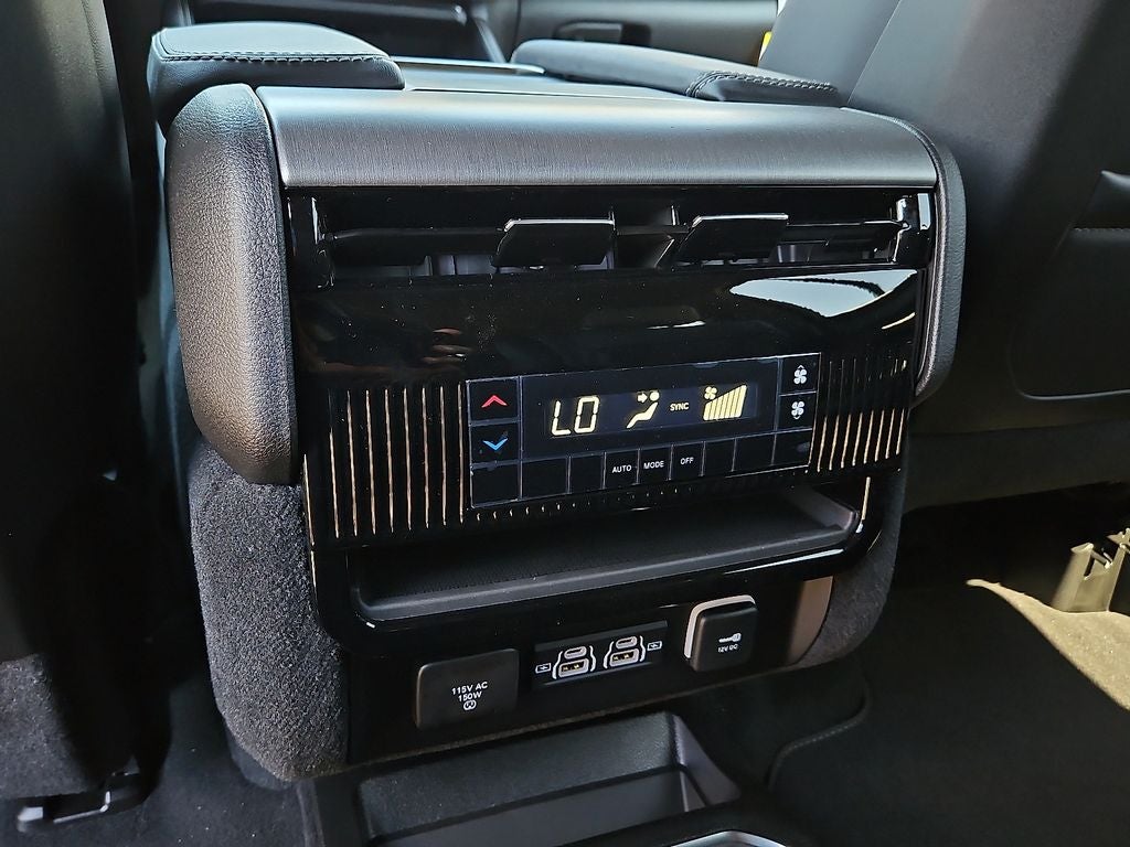 2026 Jeep Grand Wagoneer L 4x4