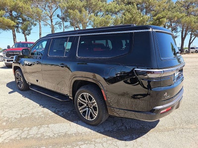2026 Jeep Grand Wagoneer L 4x4