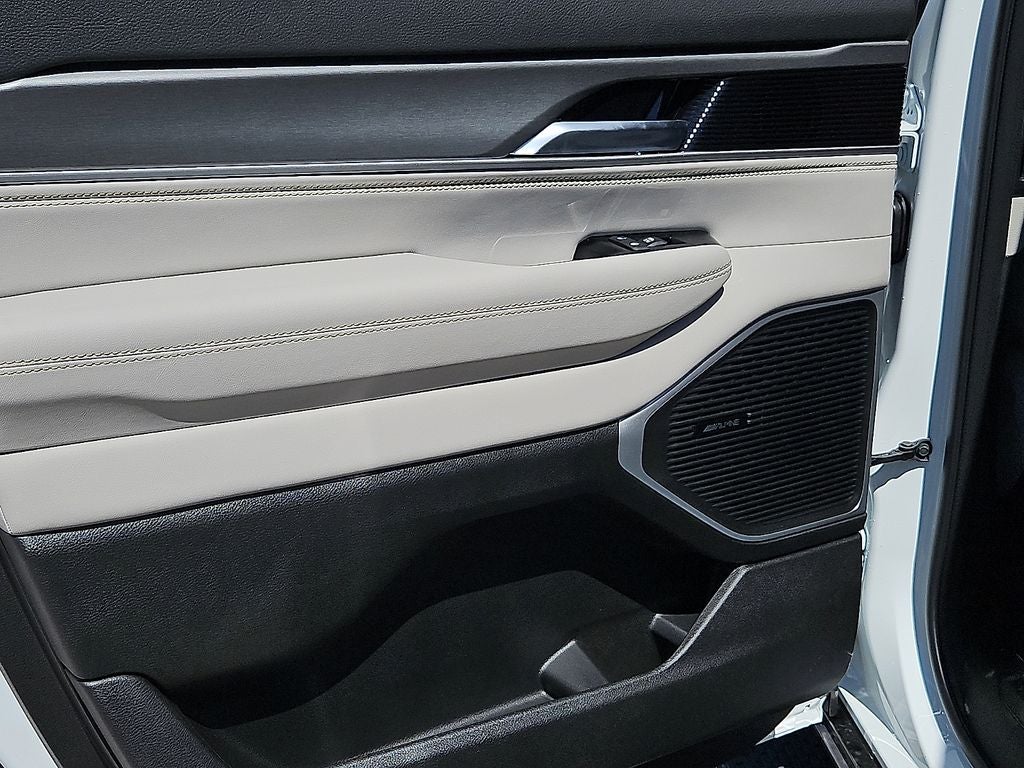 2026 Jeep Grand Wagoneer Limited Altitude