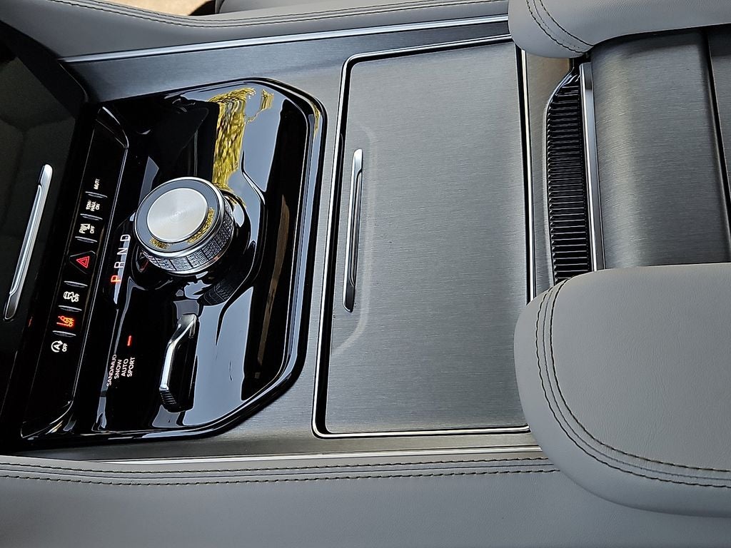 2026 Jeep Grand Wagoneer Limited Altitude