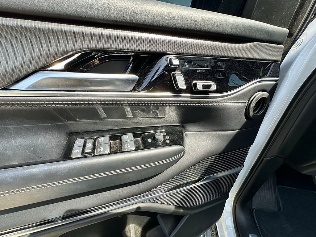 2023 Jeep Grand Wagoneer Series II