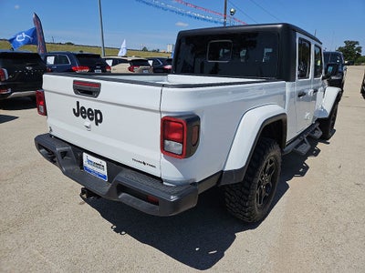 2022 Jeep Gladiator Willys