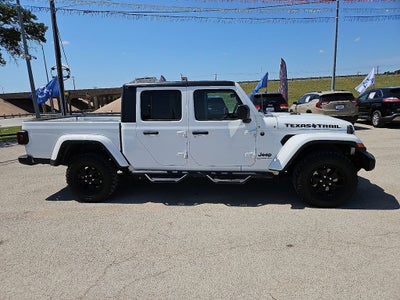 2022 Jeep Gladiator Willys