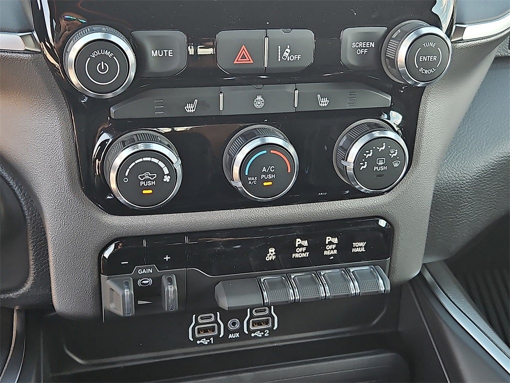 2025 RAM 1500 Big Horn/Lone Star