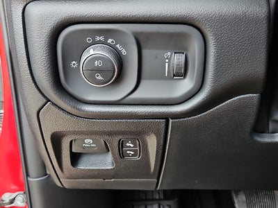 2027 RAM 1500 RAM 1500 LONE STAR CREW CAB 4X2 5'7' BOX
