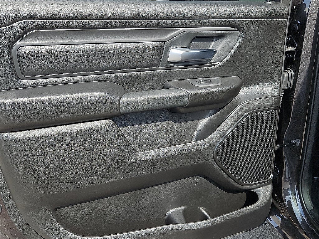2027 RAM Ram 1500 RAM 1500 EXPRESS CREW CAB 4X2 5'7' BOX