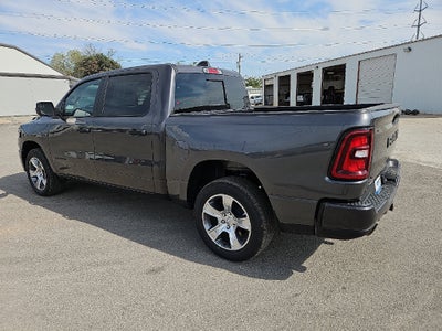 2027 RAM Ram 1500 RAM 1500 EXPRESS CREW CAB 4X2 5'7' BOX