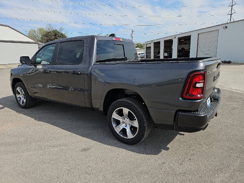 2027 RAM Ram 1500 RAM 1500 EXPRESS CREW CAB 4X2 5'7' BOX