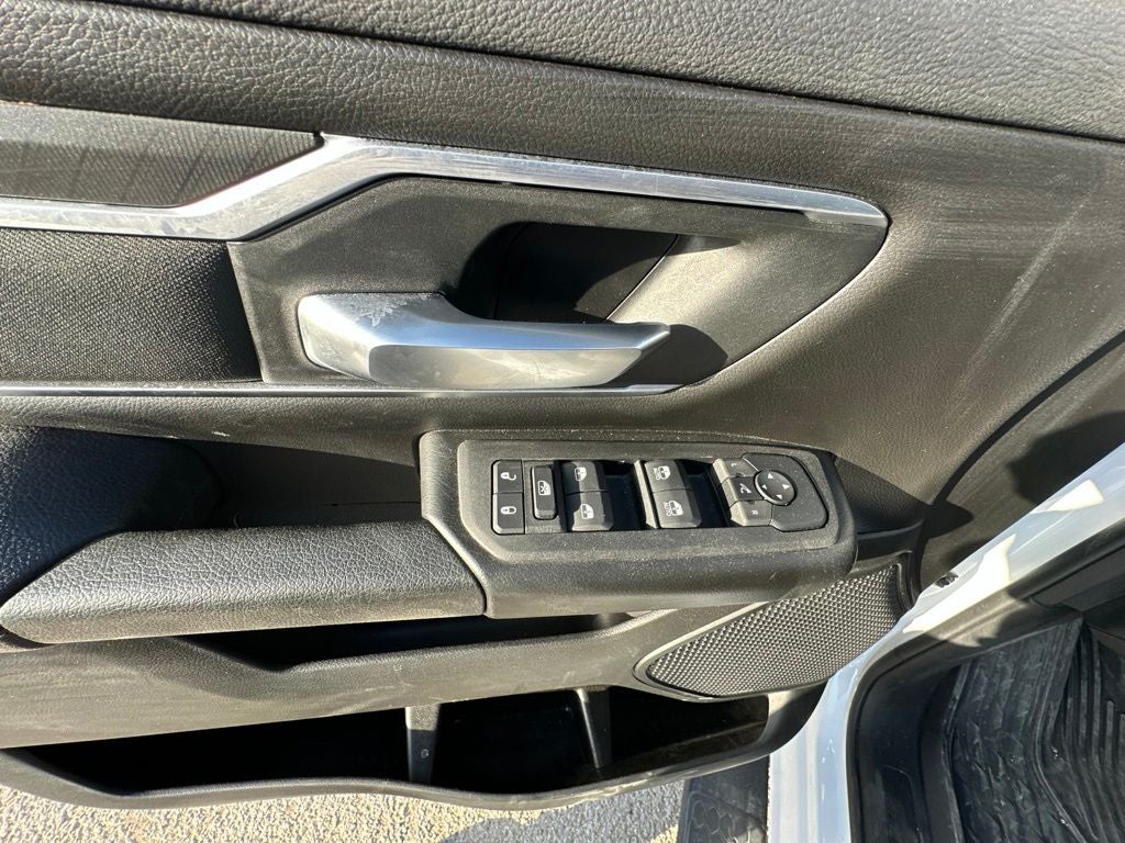 2025 RAM 1500 Lone Star Crew Cab 4x4 5'7' Box