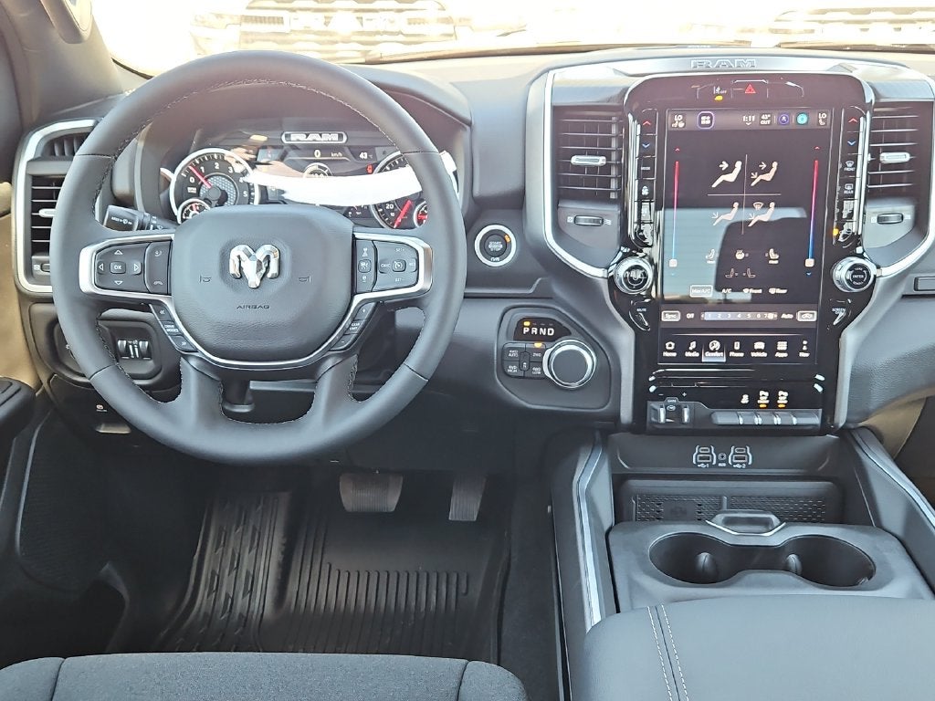 2027 RAM Ram 1500 RAM 1500 LONE STAR CREW CAB 4X4 5'7' BOX