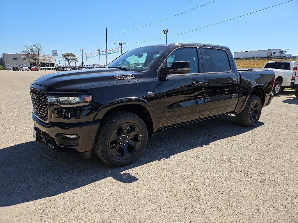 2027 RAM Ram 1500 RAM 1500 LONE STAR CREW CAB 4X4 5'7' BOX