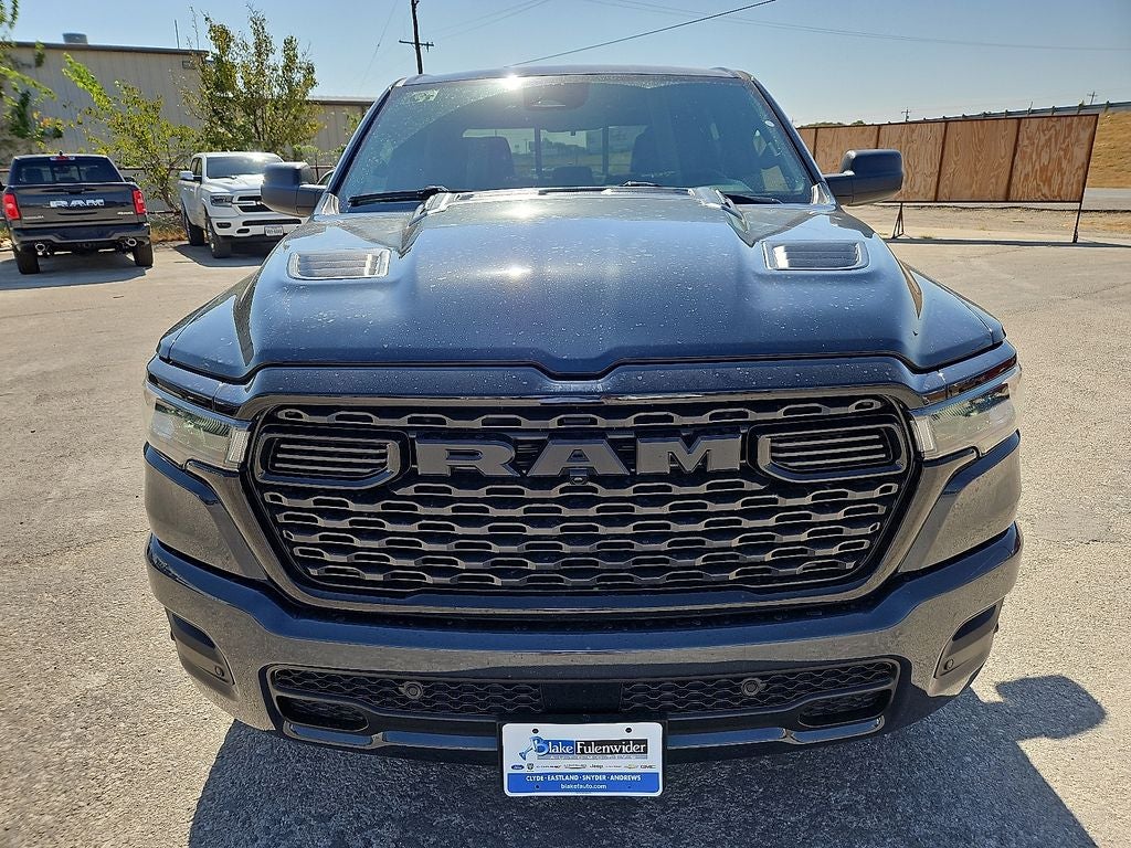 2026 RAM Ram 1500 RAM 1500 EXPRESS CREW CAB 4X4 5'7' BOX