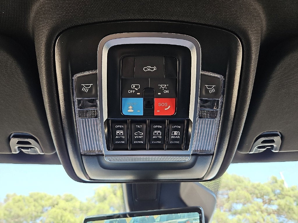 2027 RAM Ram 1500 RAM 1500 LIMITED CREW CAB 4X4 5'7' BOX