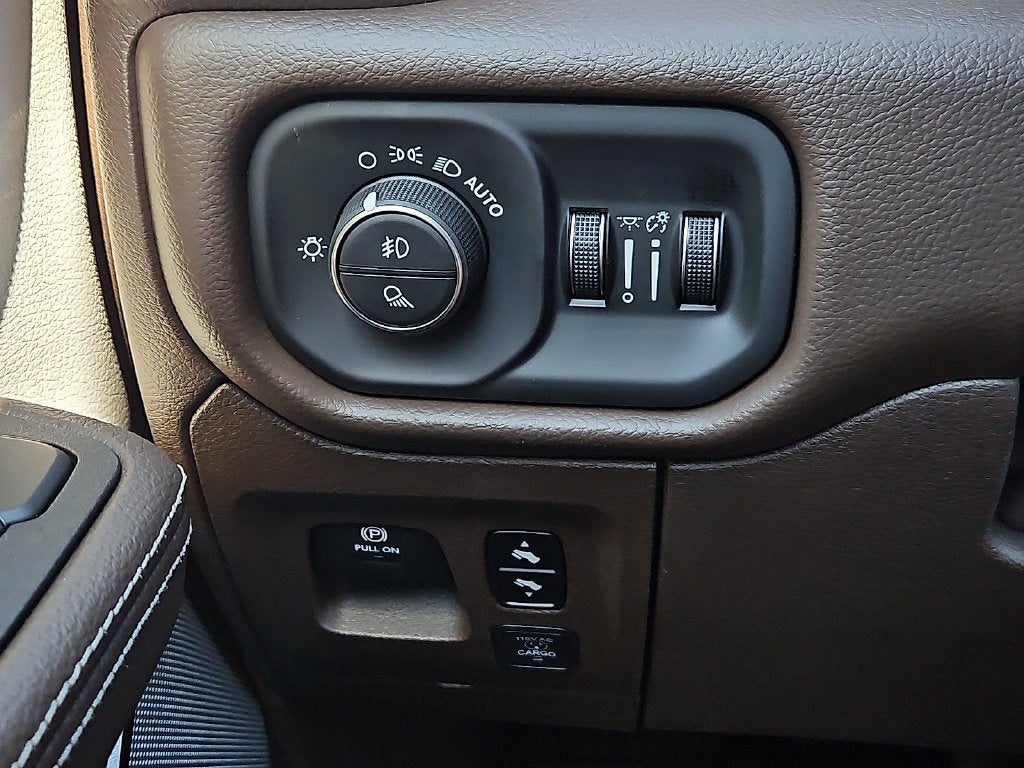 2027 RAM Ram 1500 RAM 1500 LARAMIE CREW CAB 4X4 5'7' BOX