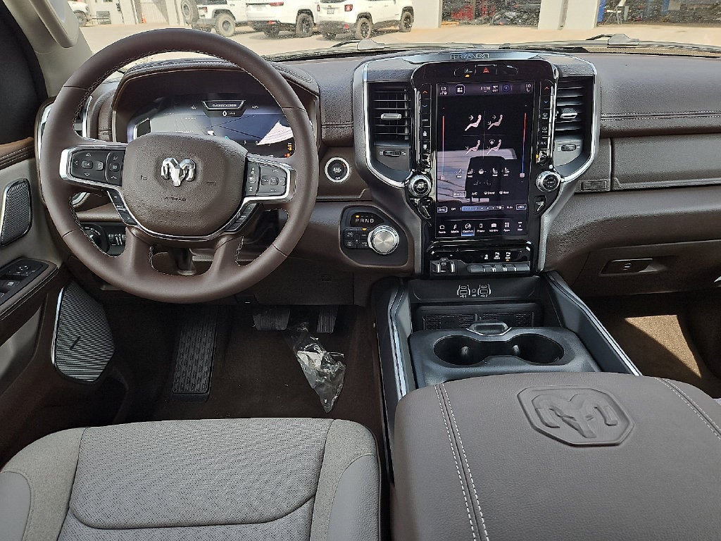 2027 RAM Ram 1500 RAM 1500 LARAMIE CREW CAB 4X4 5'7' BOX
