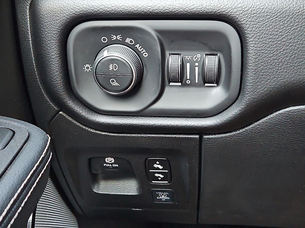 2027 RAM Ram 1500 RAM 1500 REBEL CREW CAB 4X4 5'7' BOX