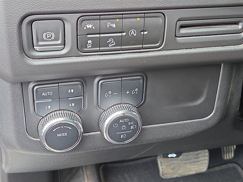 2024 GMC Yukon 4WD AT4