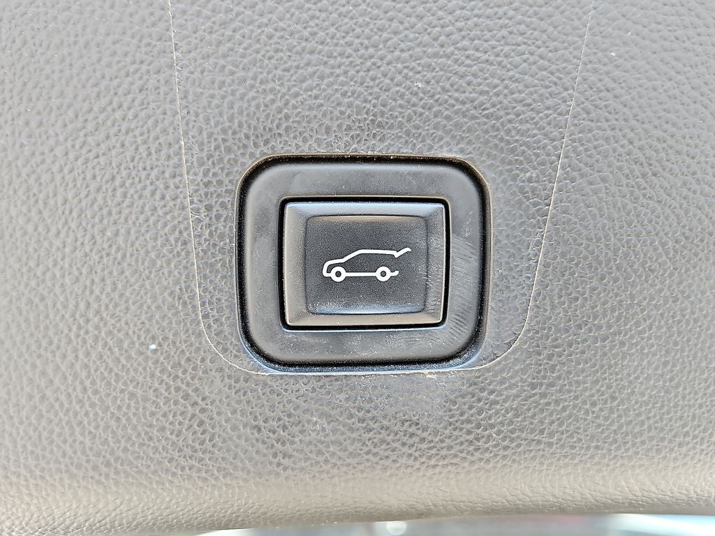 2023 Chevrolet Traverse AWD RS