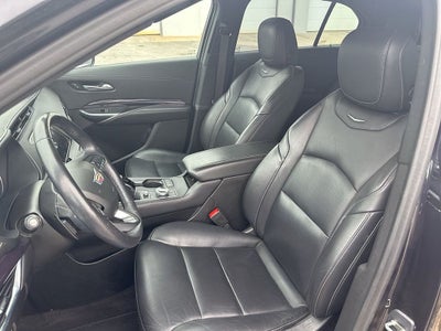 2023 Cadillac XT4 Luxury