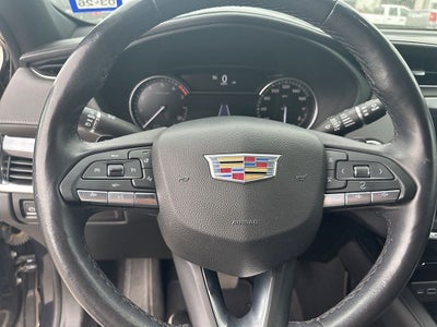 2023 Cadillac XT4 Luxury