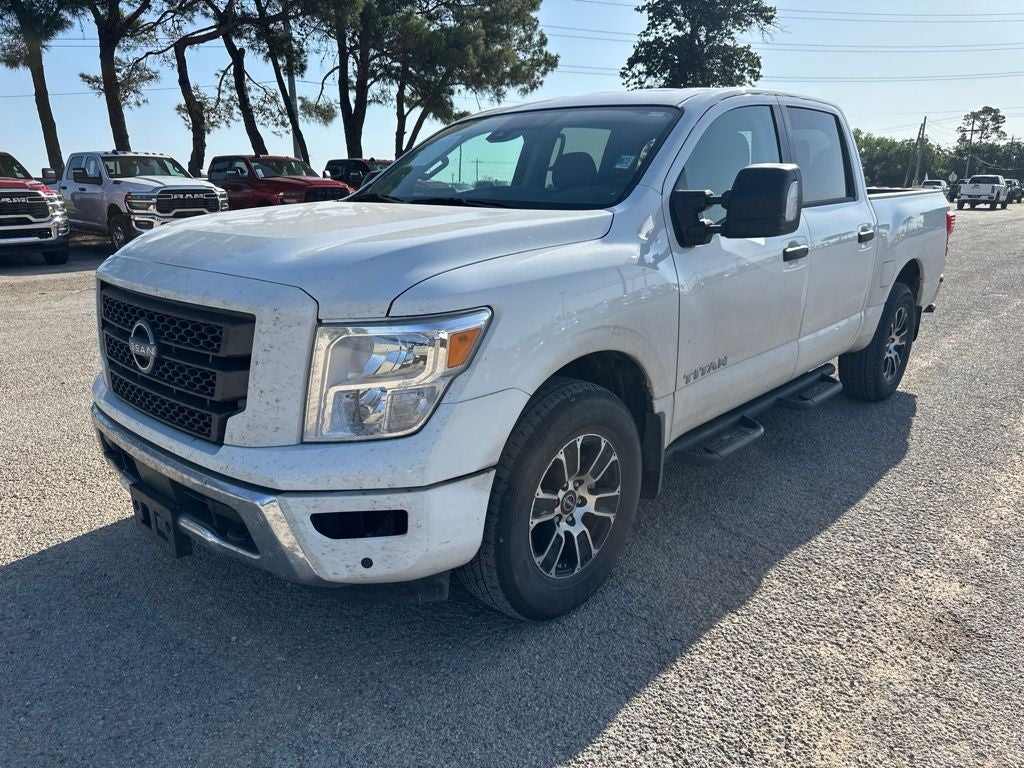2024 Nissan Titan SV