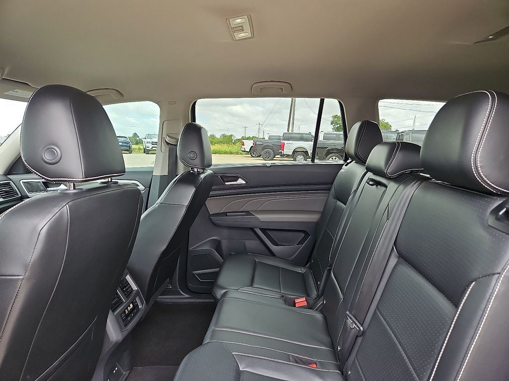 2022 Volkswagen Atlas 3.6L V6 SE w/Technology