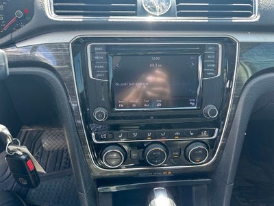 2016 Volkswagen Passat 1.8T SE