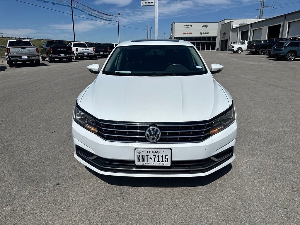 2016 Volkswagen Passat 1.8T SE